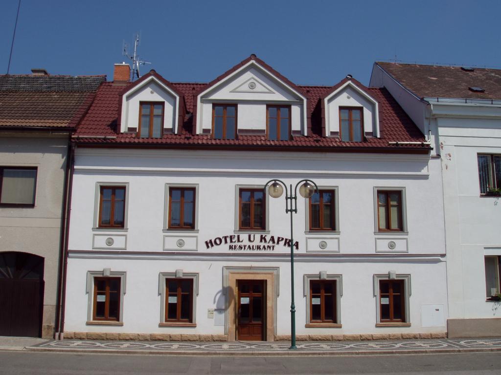 Hotel U Kapra Lázně Bělohrad Bagian luar foto