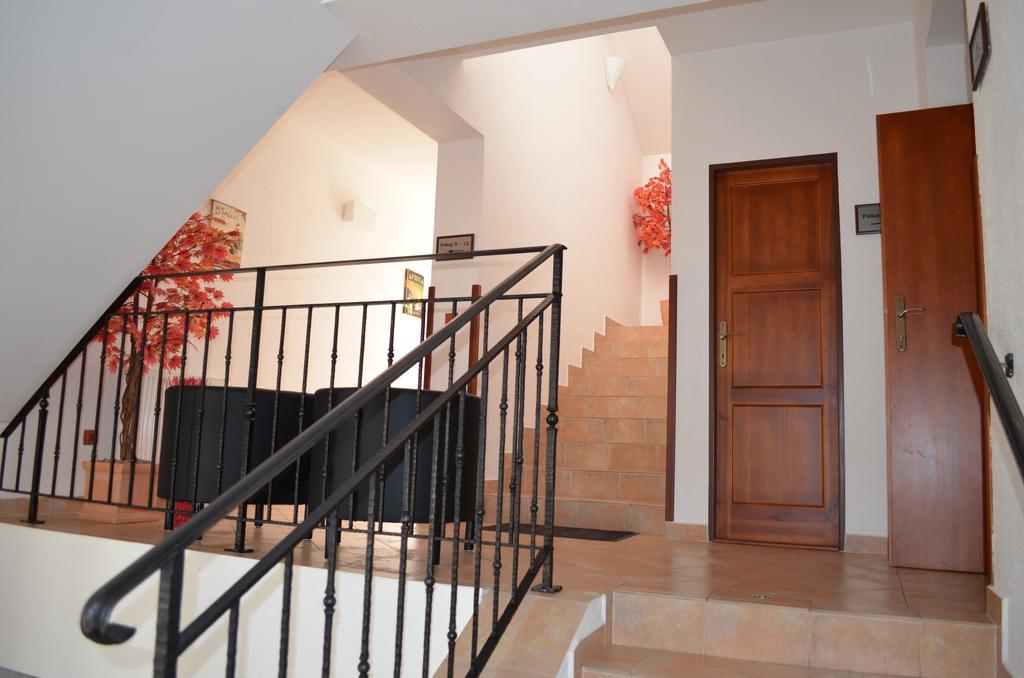 Hotel U Kapra Lázně Bělohrad Bagian luar foto