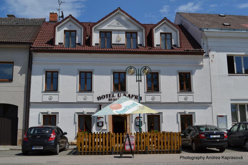 Hotel U Kapra Lázně Bělohrad Bagian luar foto